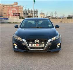 نيسان ألتيما